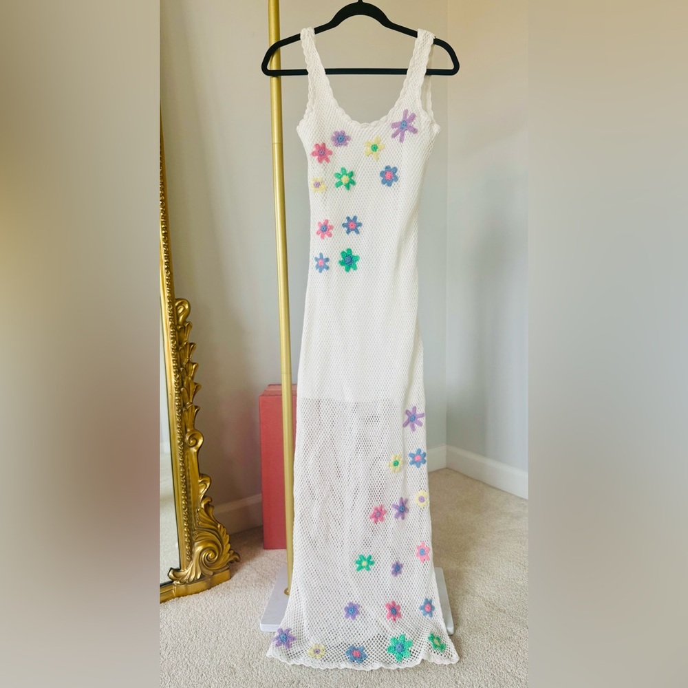 Beach Riot Diana Dress NWT
White Floral Mesh Maxi Dress